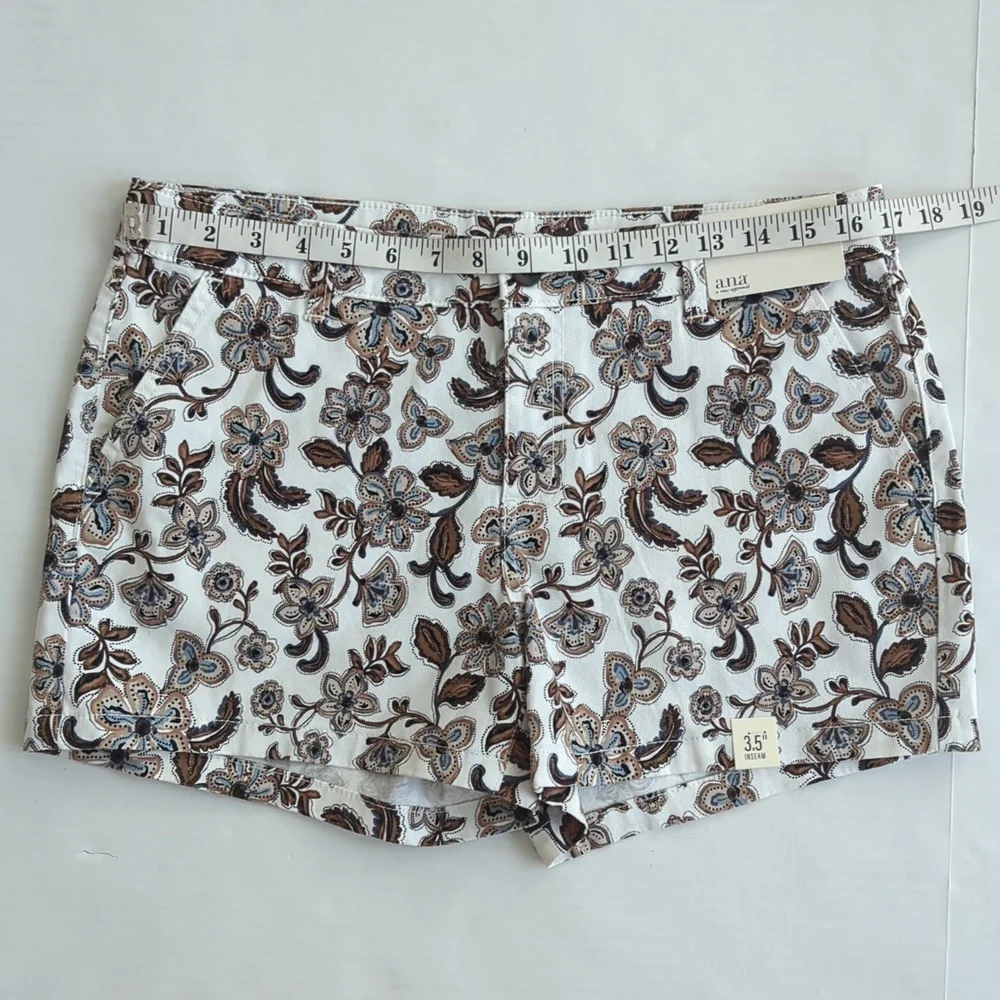 NWT a.n.a. Floral Mid-Rise Shortie Shorts 10 Brown Blue Beige Pockets - Picture 8 of 13